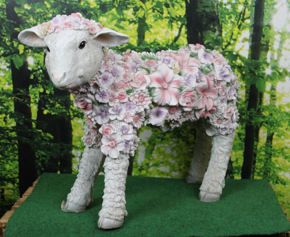 Blumen-Schaf stehend